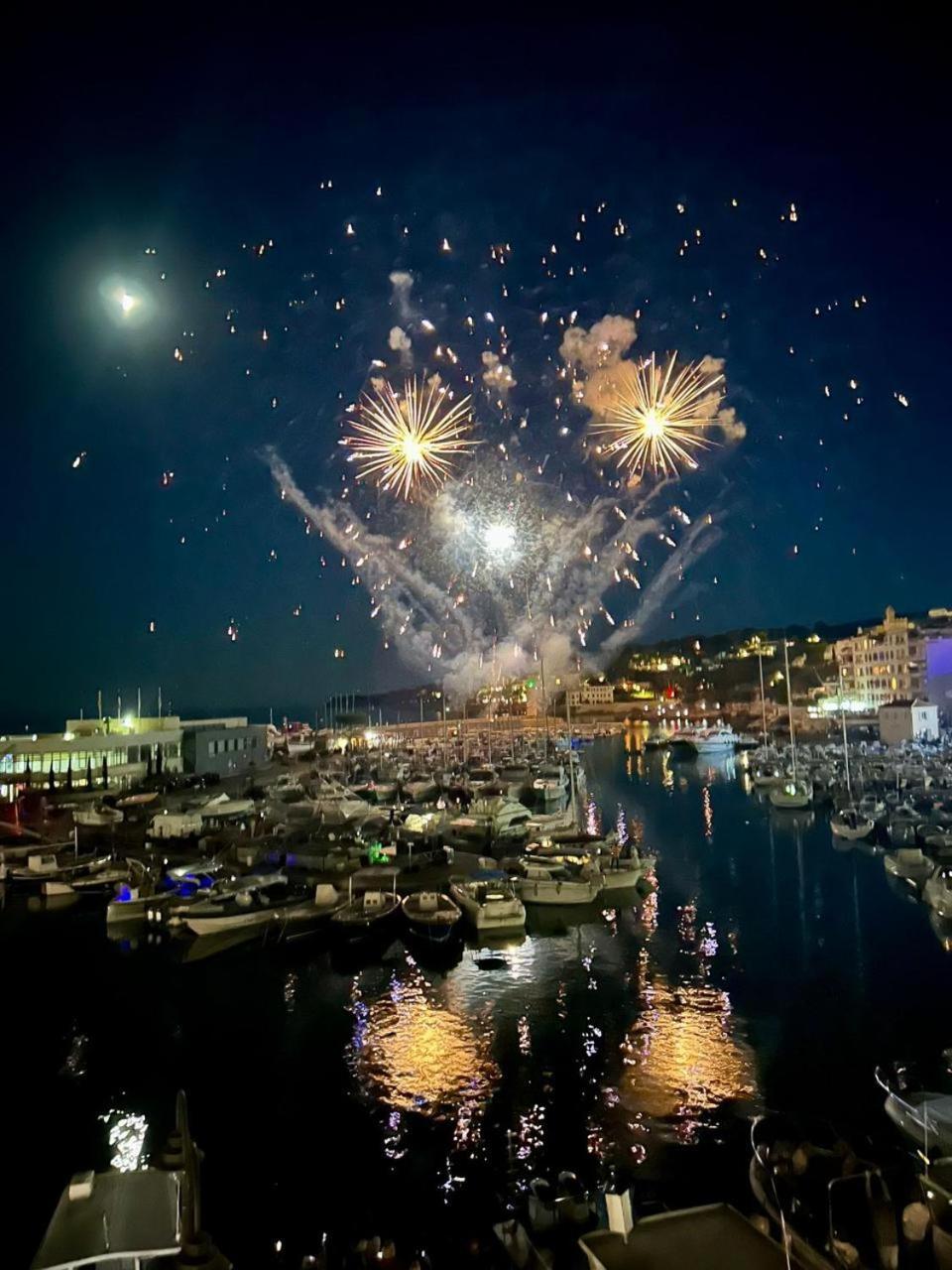 Le Rooftop par Dodo-a-Cassis Exterior foto